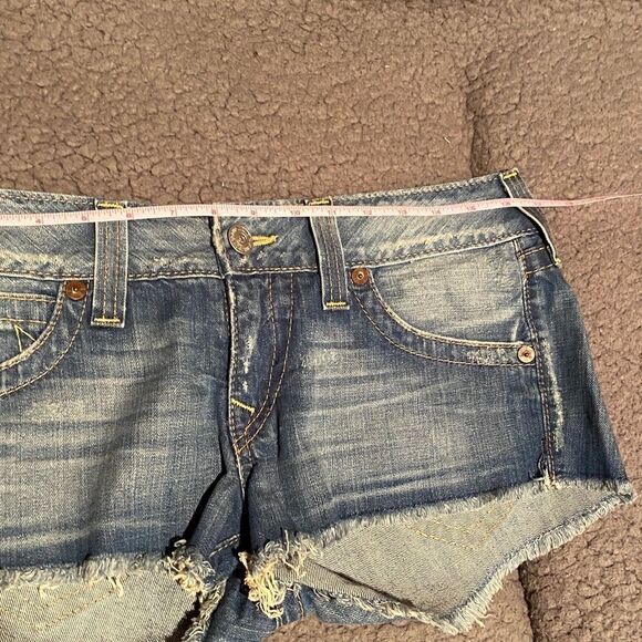 True Religion Bobby Cut Off Distressed Shorts Size 30 - Picture 6 of 13